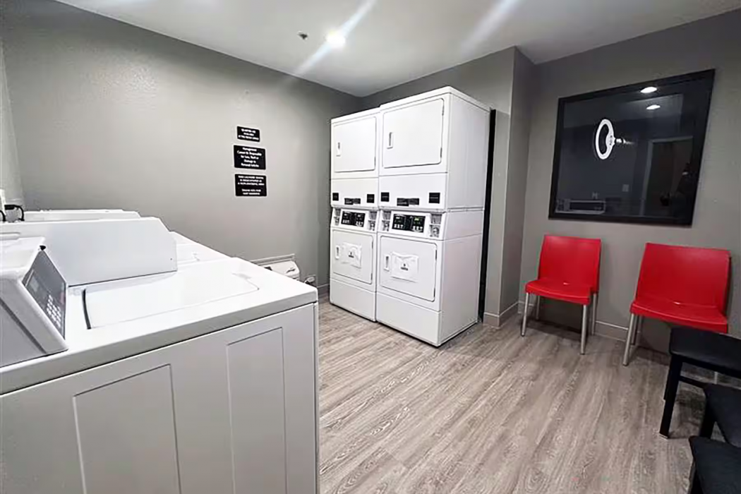 Hawthorn Extended Stay by Wyndham Bedford / Dallas 19/49