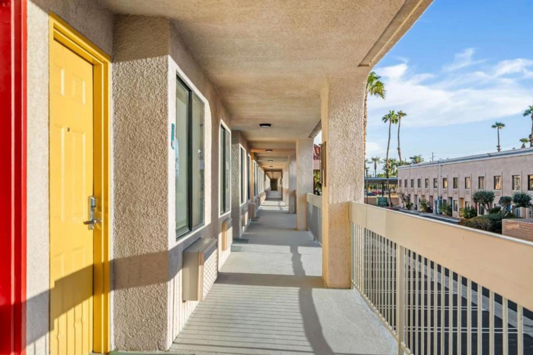 Signature Inn Indio I-10 Coachella Valley 21/36