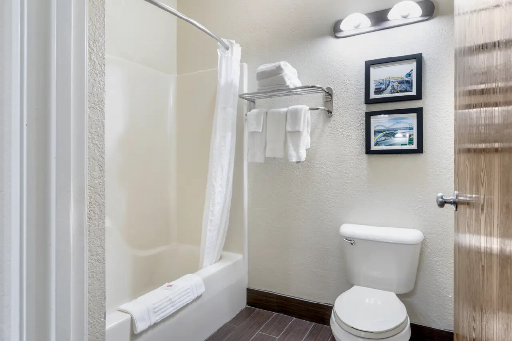 Comfort Inn & Suites La Grange - Louisville Area 12/24
