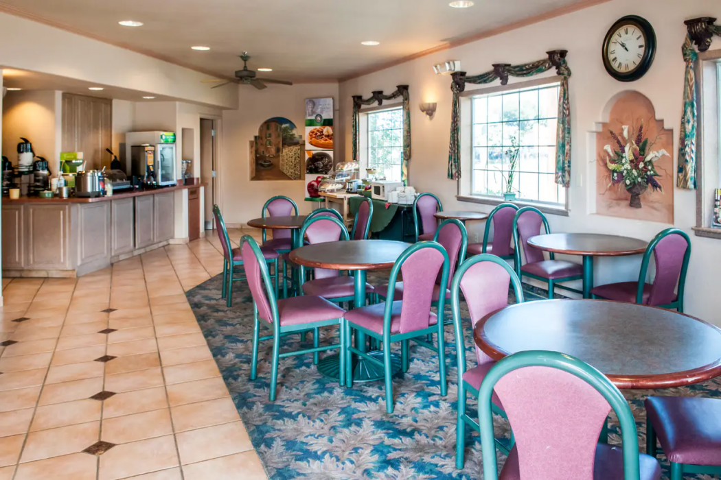 Quality Inn Suites Las Cruces University Area 18/25