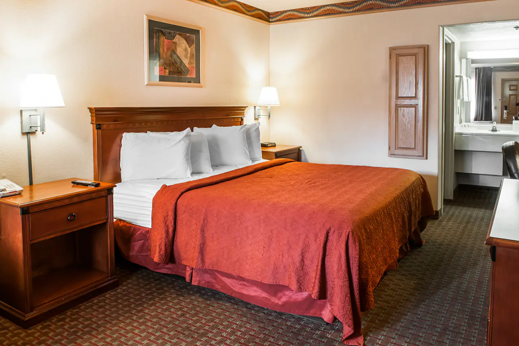 Quality Inn Suites Las Cruces University Area 13/25