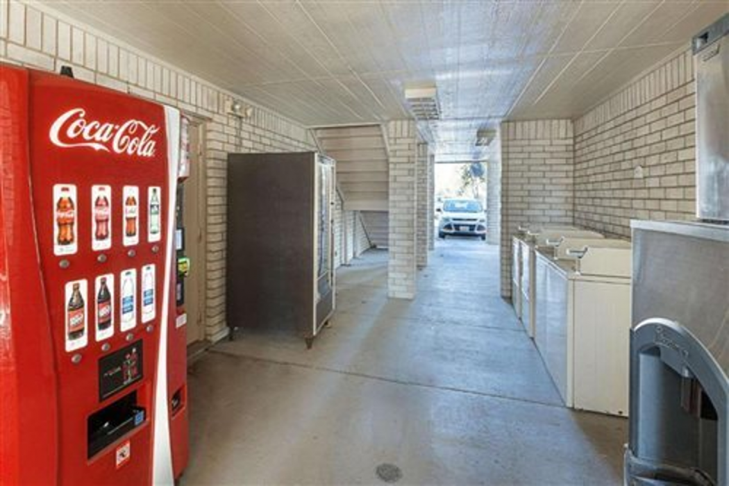Econo Lodge Downtown South San Antonio TX 12/27