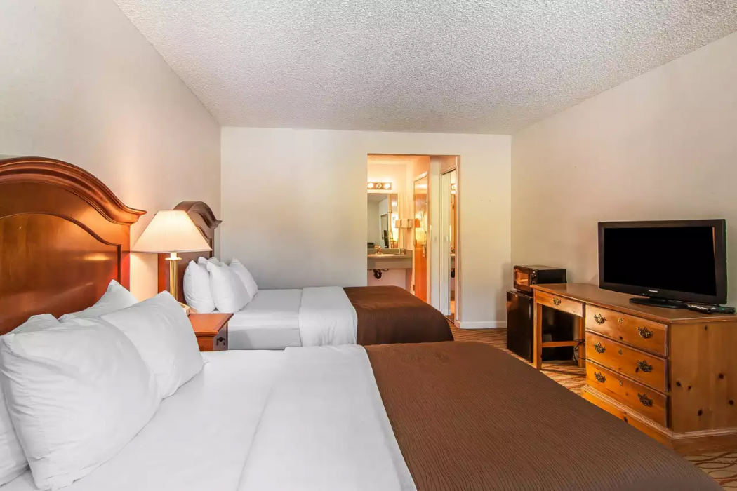 Quality Inn Grants Pass, OR 21/59