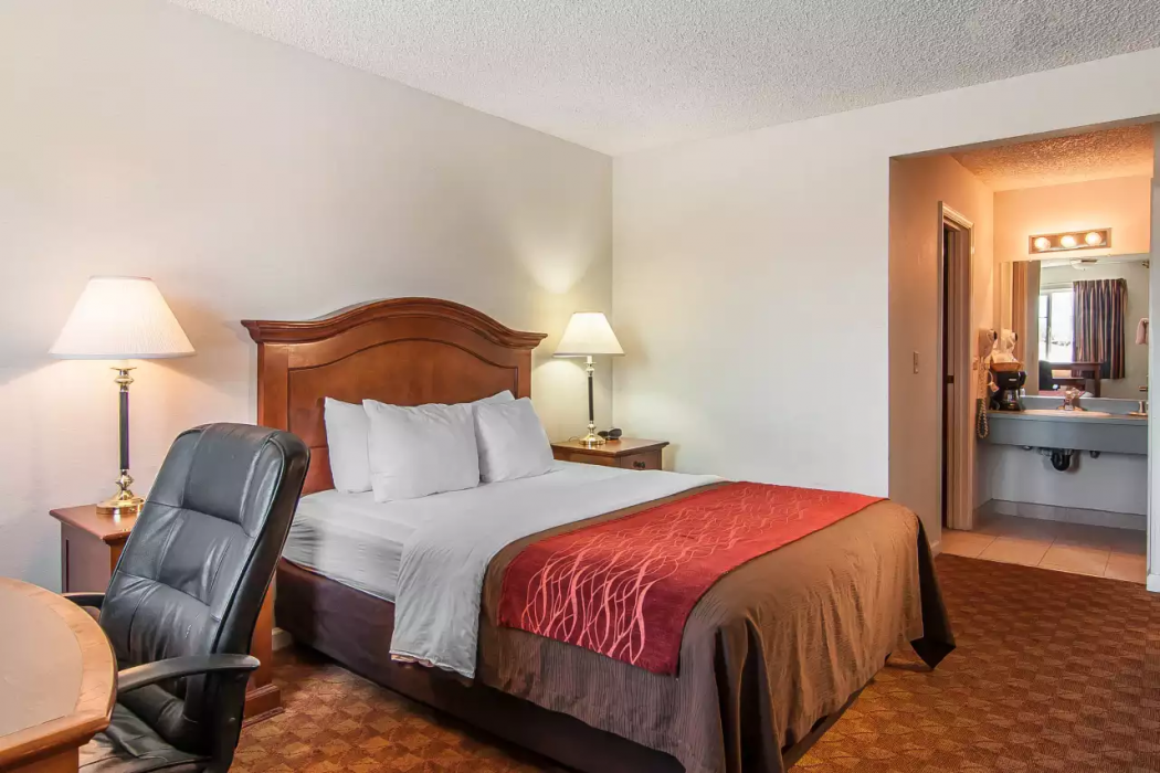 Quality Inn Grants Pass, OR 25/59