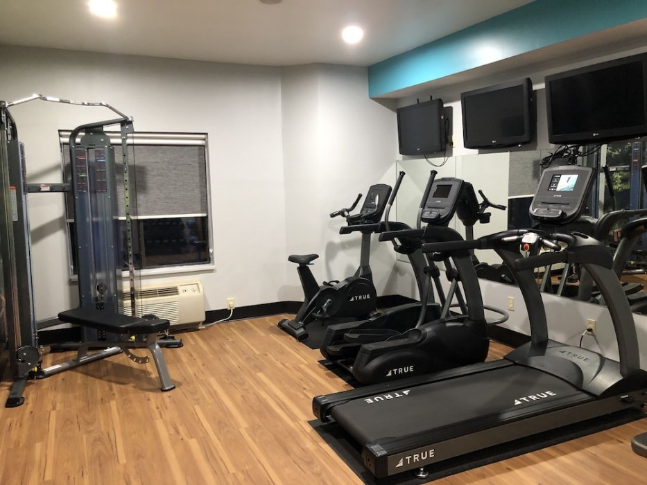 Clarion Pointe Wake Forest - Raleigh North 24/37