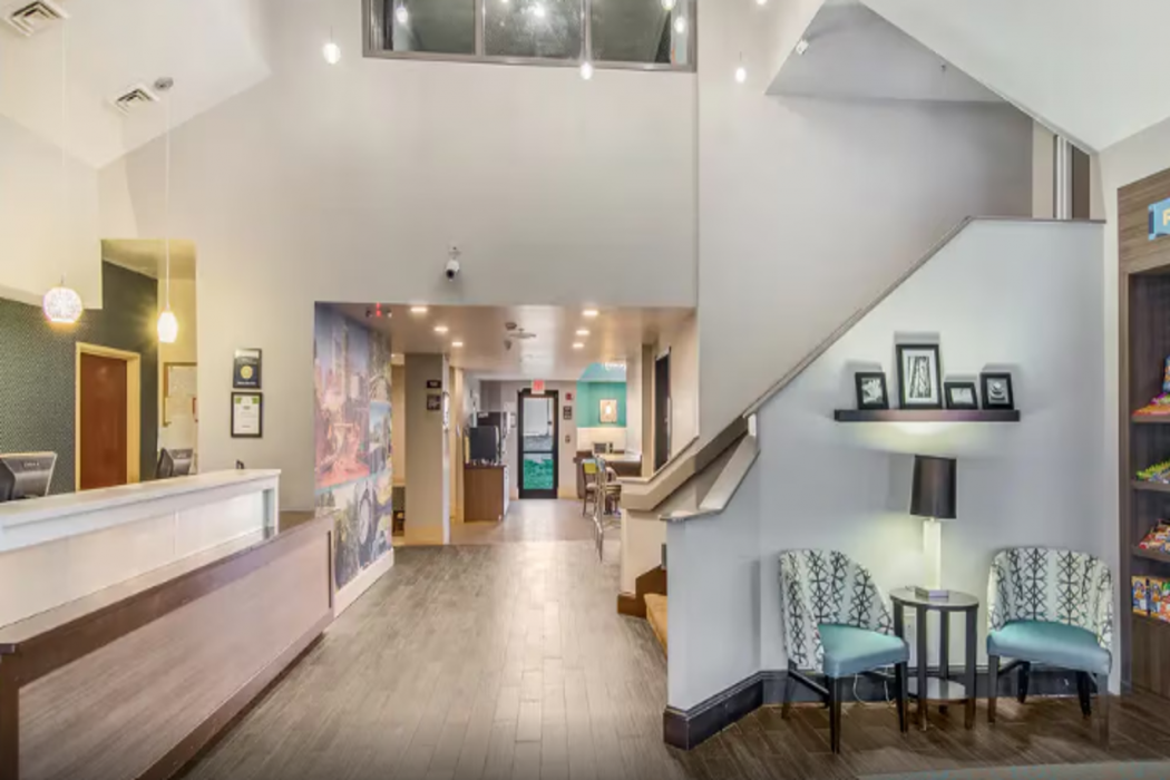 Clarion Pointe Wake Forest - Raleigh North 7/37