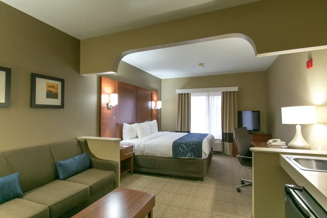 Comfort Suites Austin NW Lakeline 11/17