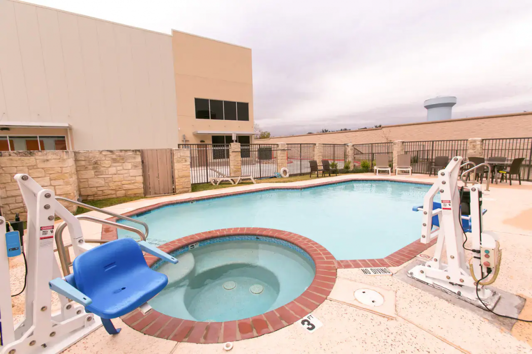 Comfort Suites Austin NW Lakeline 17/17