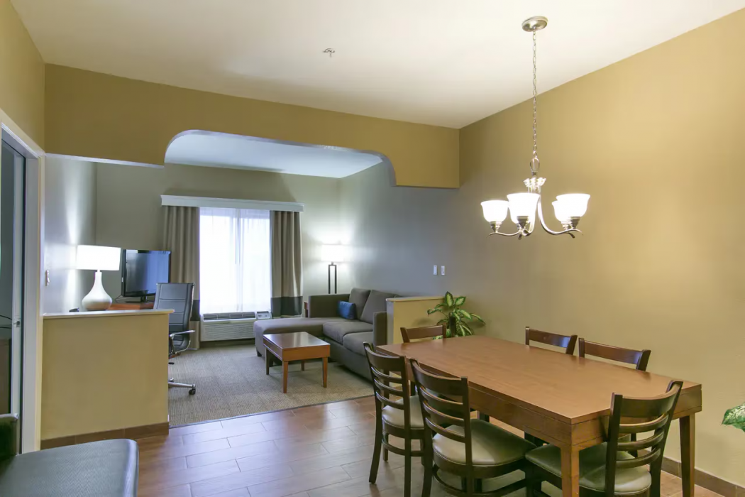 Comfort Suites Austin NW Lakeline 13/17