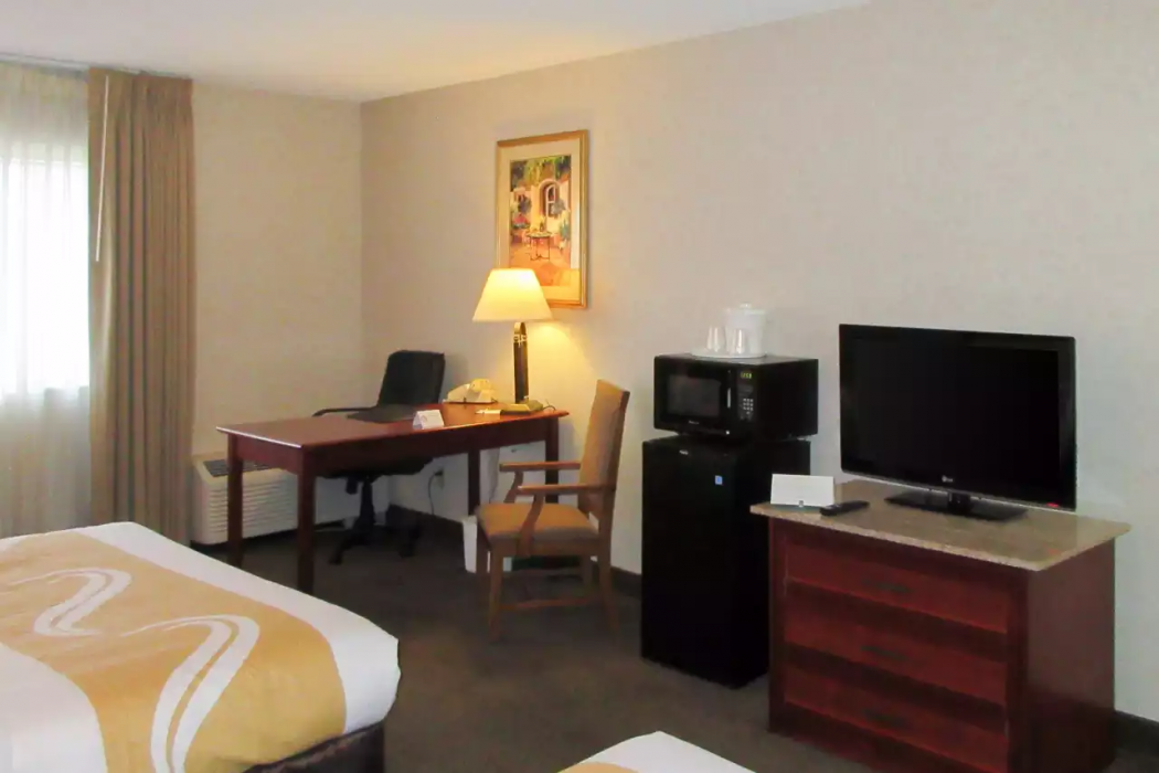 Quality Inn and Suites Downtown University Area 6/16