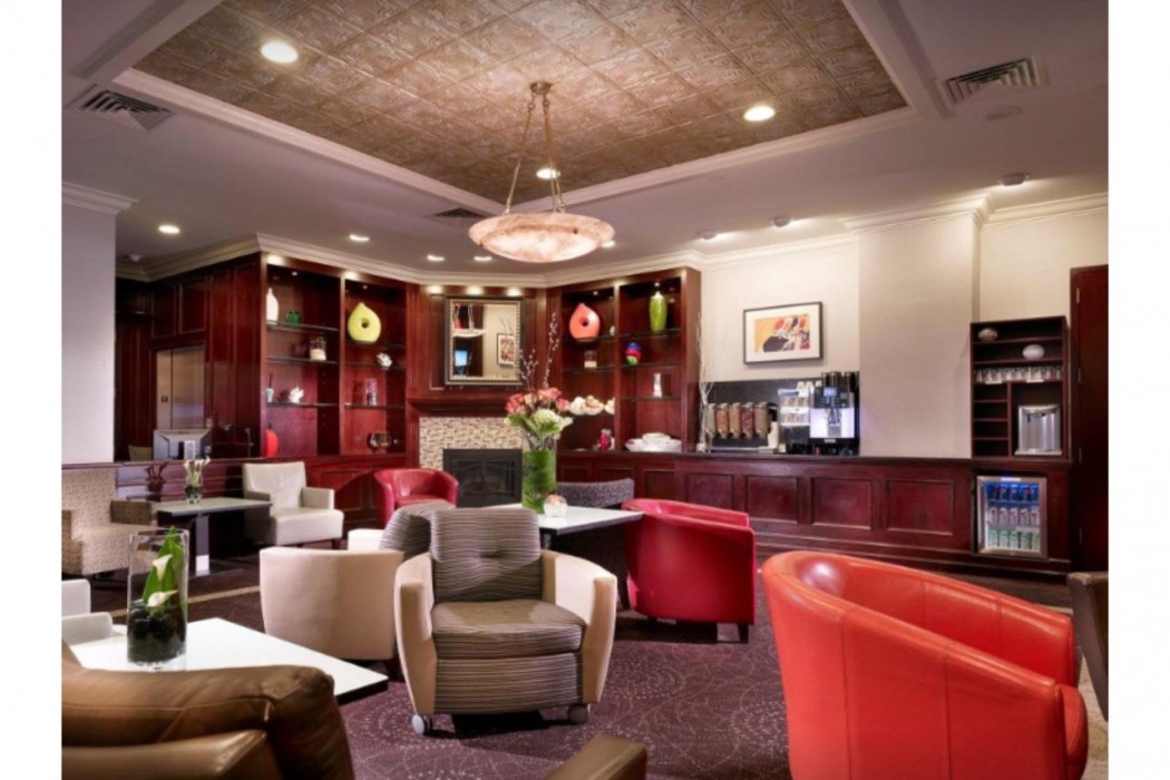 Club Quarters Hotel In Boston 12/25