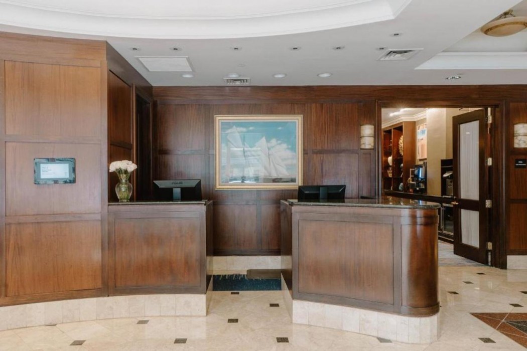Club Quarters Hotel In Boston 6/25