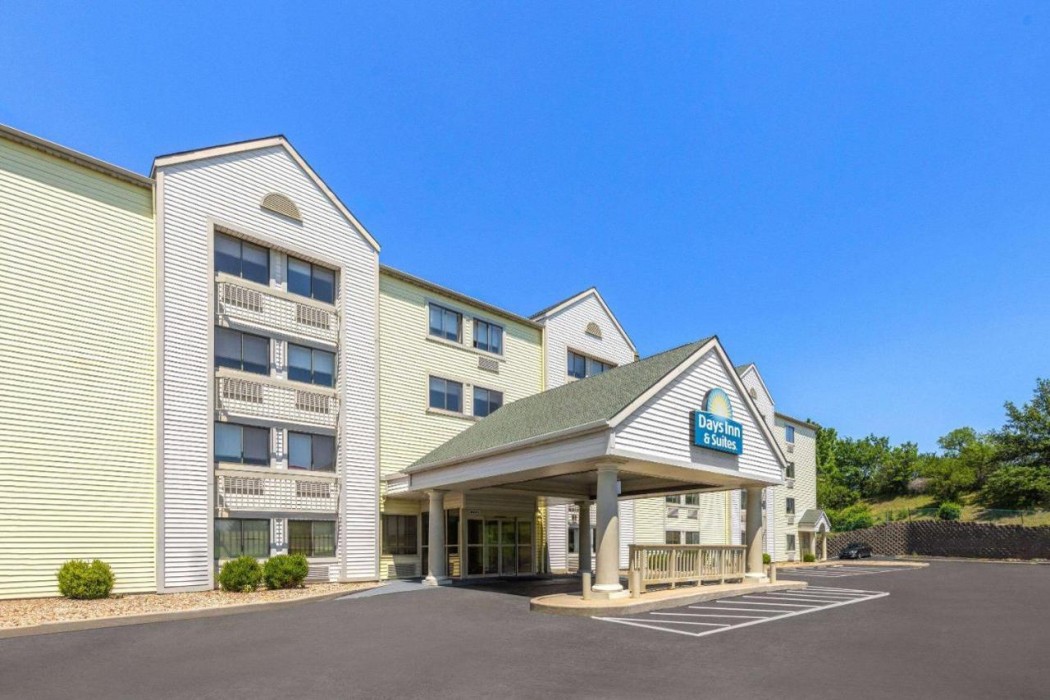密苏里堪萨斯城6 号汽车旅馆(Days Inn by Wyndham Kansas City Northeast) 图片1