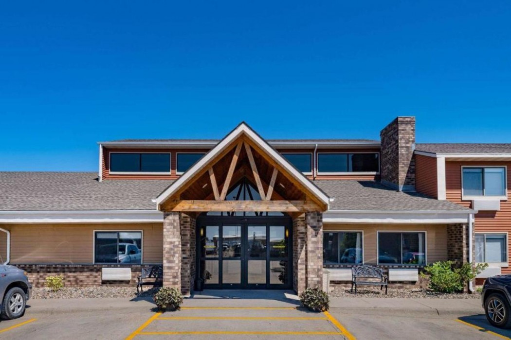 AmericInn by Wyndham Aberdeen Event Center 1/61