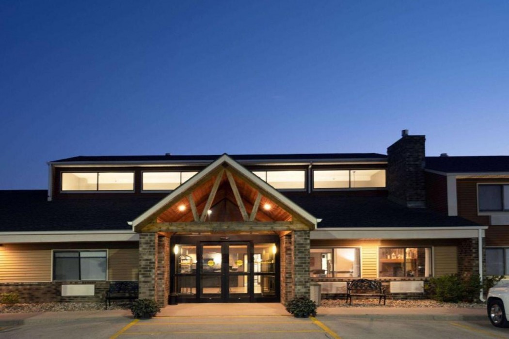 AmericInn by Wyndham Aberdeen Event Center 3/61