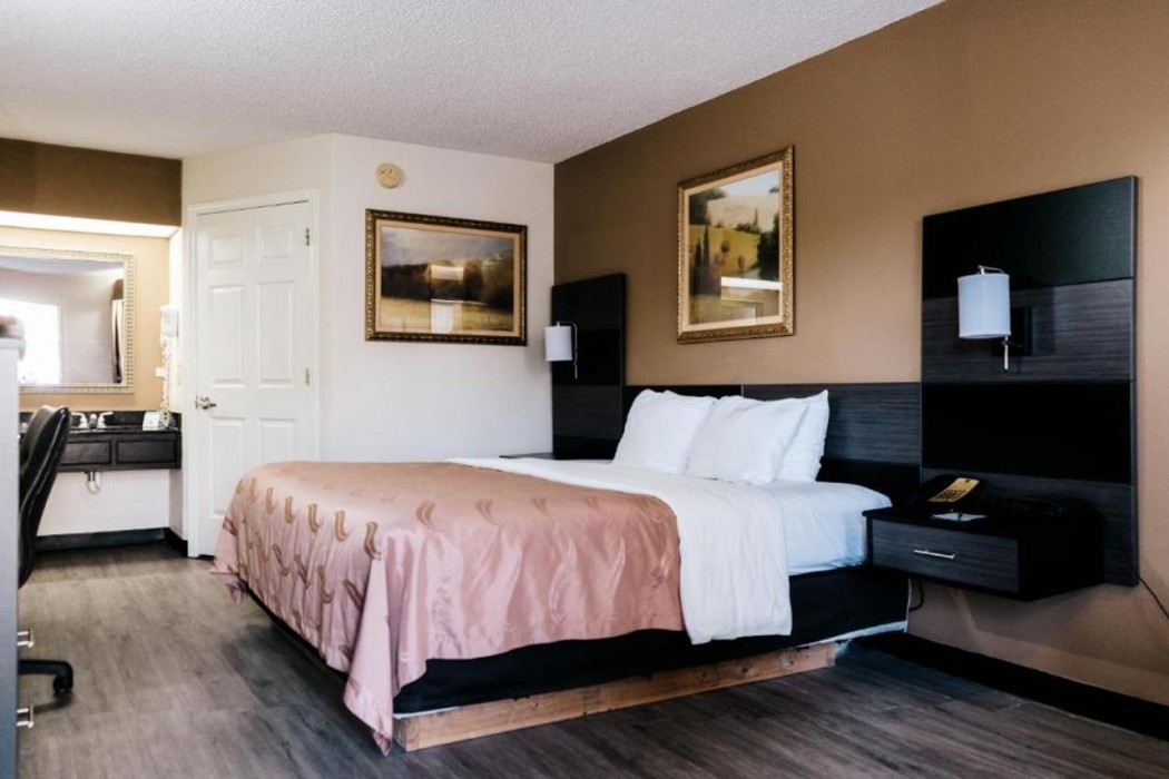 Quality Inn Johnson City I-26 exit 17 9/16