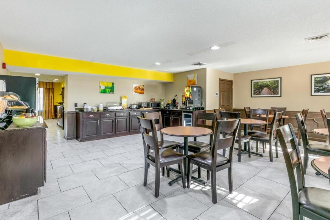 Quality Inn Johnson City I-26 exit 17 11/16
