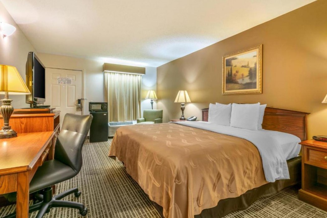Quality Inn Johnson City I-26 exit 17 7/16