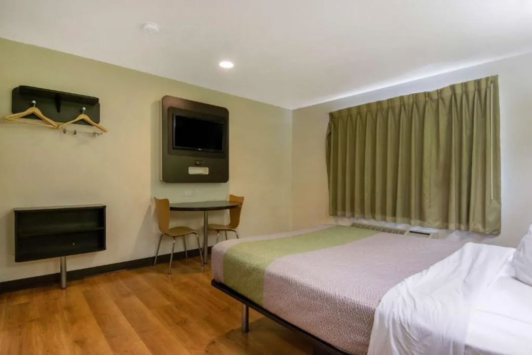 Motel6 Redlands, CA 15/43