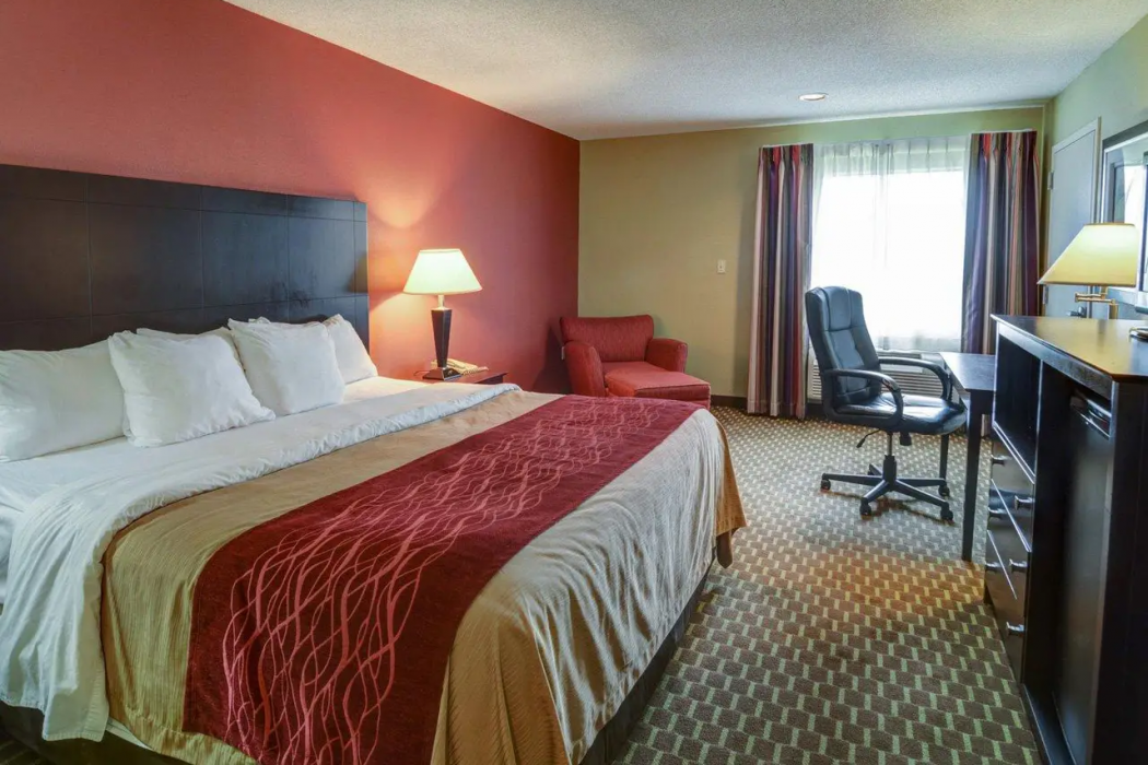 Quality Inn & Suites Pine Bluff, AR 7/23