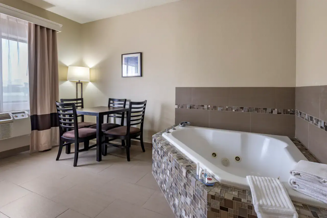 Comfort Inn & Suites Fruita - Grand Junction 15/33