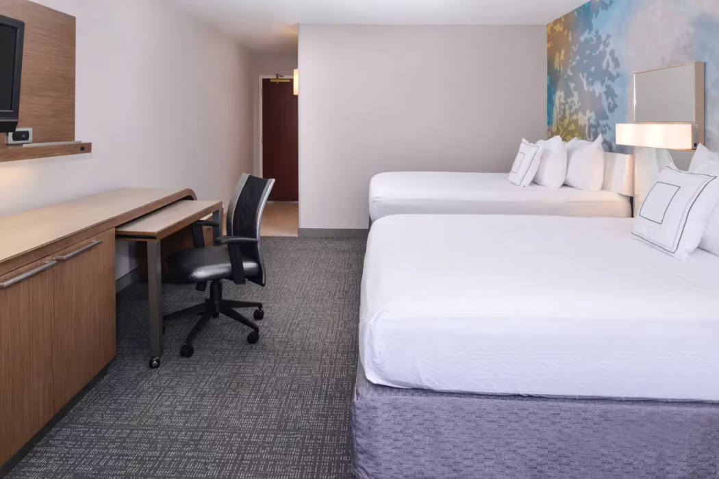 Country Inn & Suites by Radisson, Brown Deer - Milwaukee North 16/65