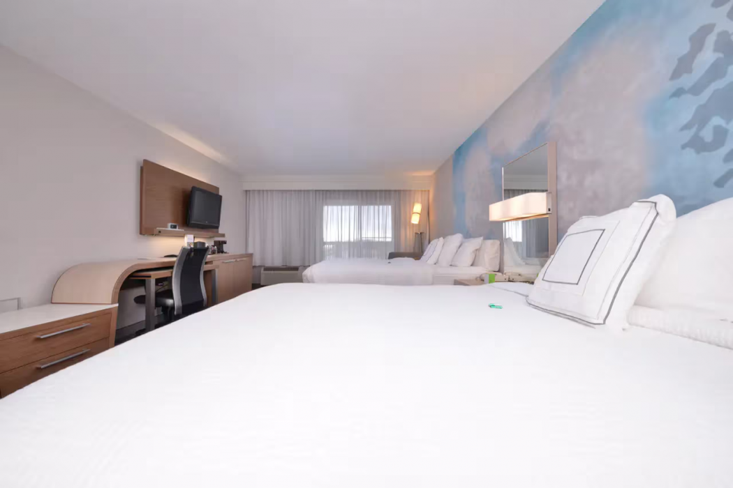 Country Inn & Suites by Radisson, Brown Deer - Milwaukee North 14/65