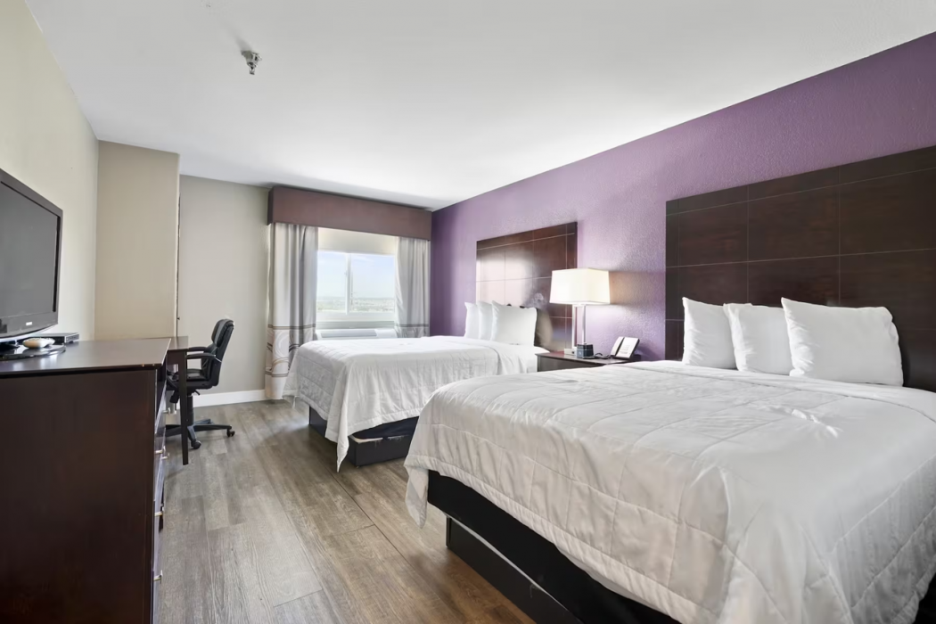 Baymont by Wyndham Henderson-Northeast Denver 10/58