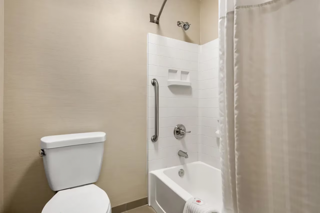 Comfort Inn and Suites North East, MD 9/28