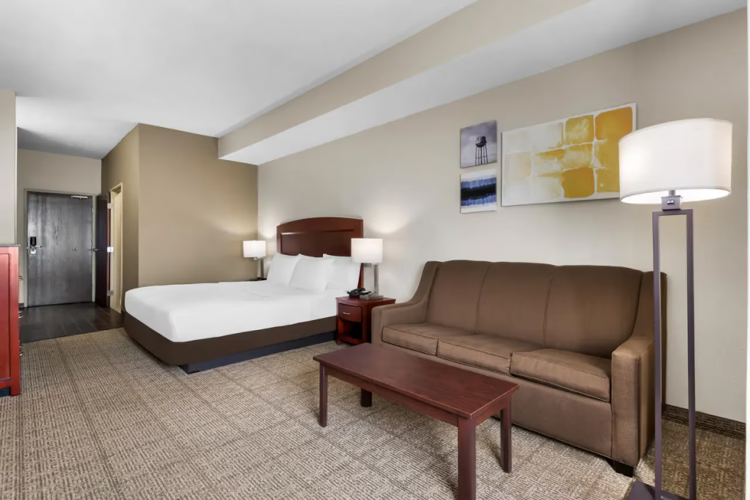 Comfort Inn and Suites North East, MD 15/28