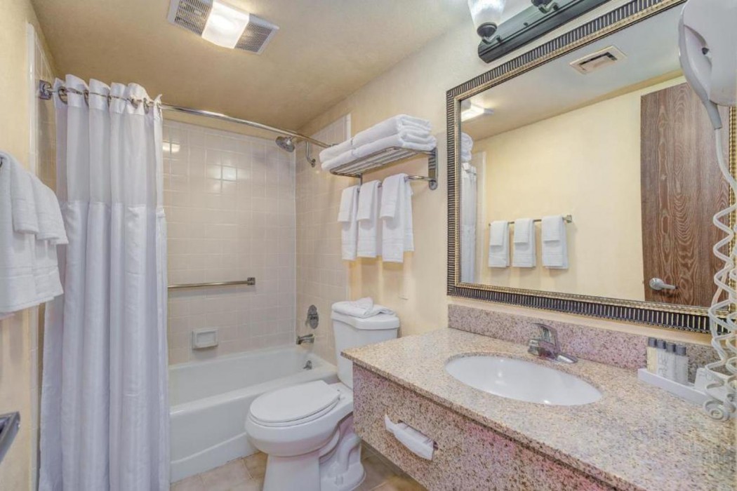 Clarion Inn Sierra Vista near Ft Huachuca 10/42