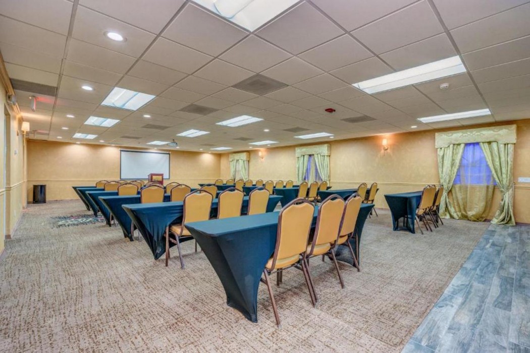 Clarion Inn Sierra Vista near Ft Huachuca 13/42