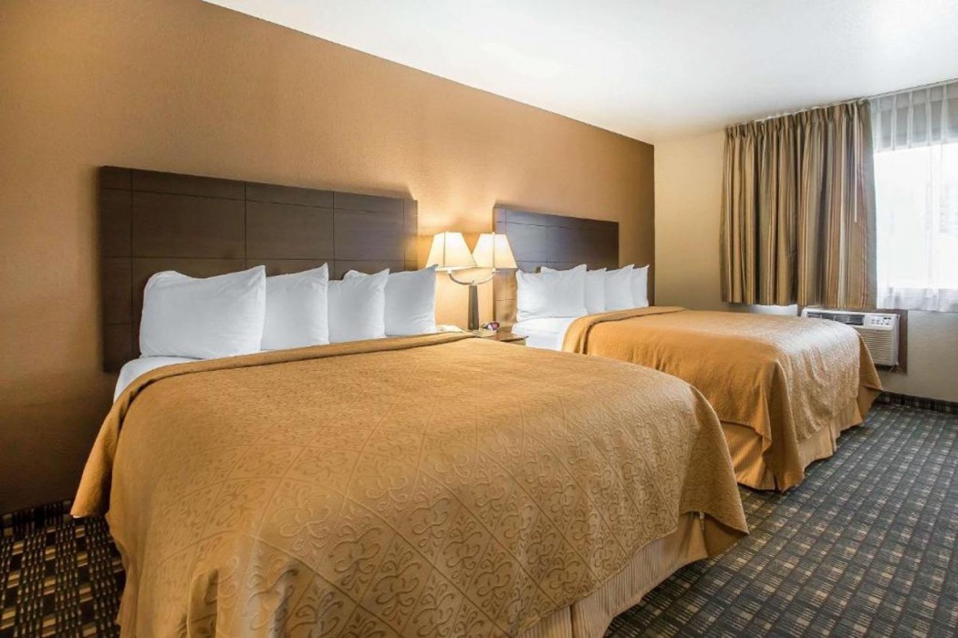 Quality Inn & Suites Decorah 14/23