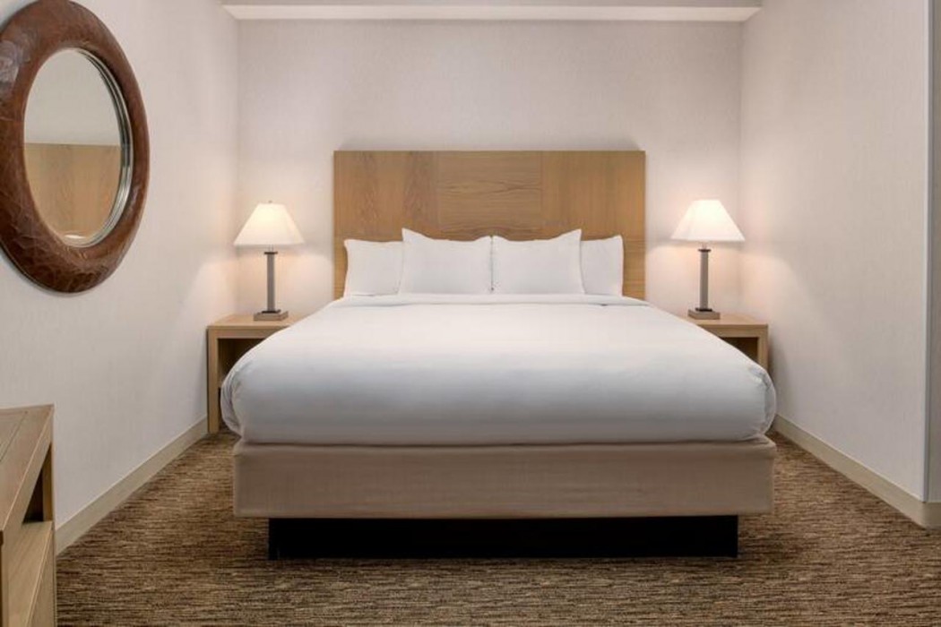 DoubleTree by Hilton Olympia Downtown Capitol District 5/30