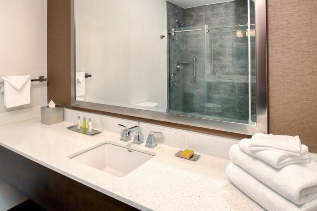 DoubleTree by Hilton Olympia Downtown Capitol District 6/30