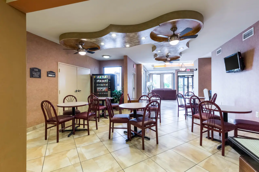 Quality Inn Alexandria 14/26