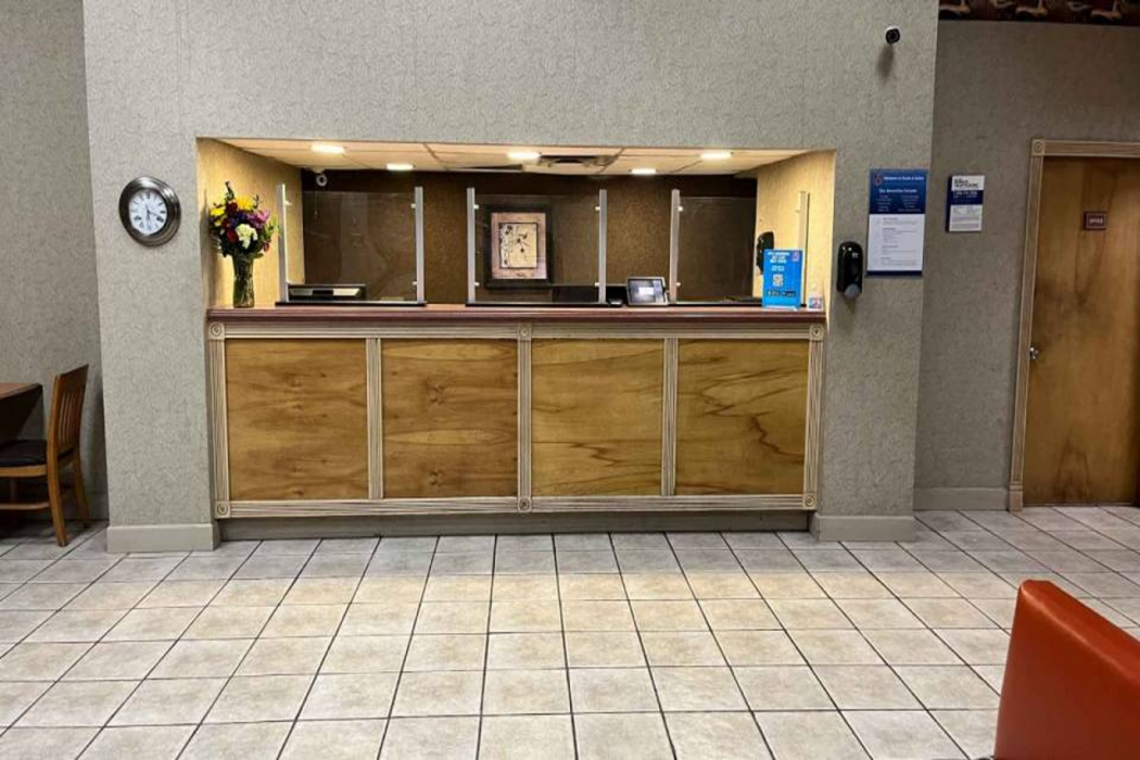 Lobby at Studio6 Suites West Memphis, AR - Memphis, WEST MEMPHIS - AR