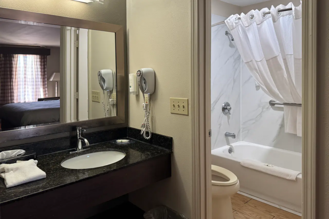 Quality Inn Lagrange East I-85 10/27