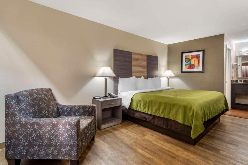 Quality Inn Conyers I-20 13/31