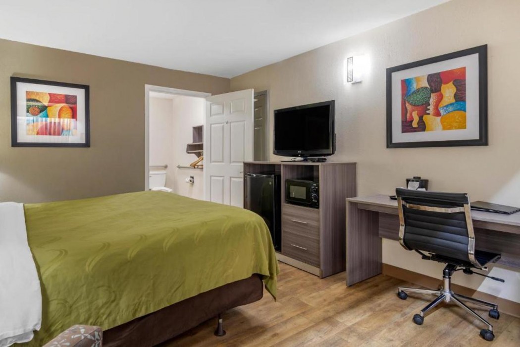 Quality Inn Conyers I-20 7/31