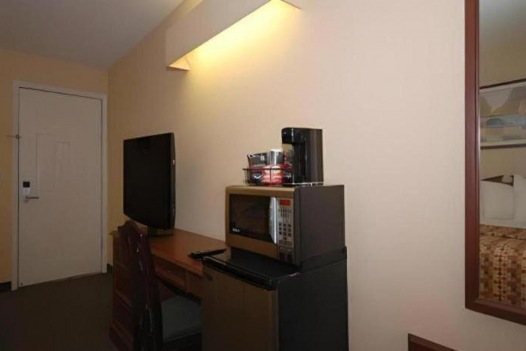 Rodeway Inn Sylacauga Hwy 280 7/16