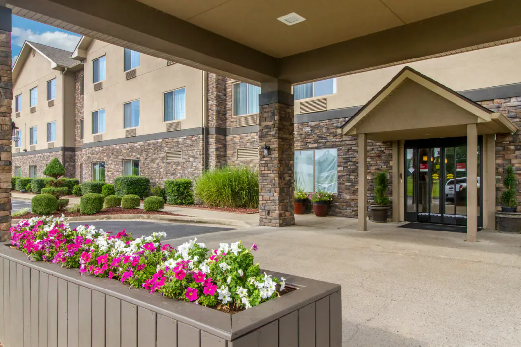 Comfort Suites Danville KY 2/25