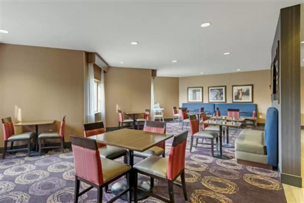 Comfort Inn and Suites Market Airport 5/17