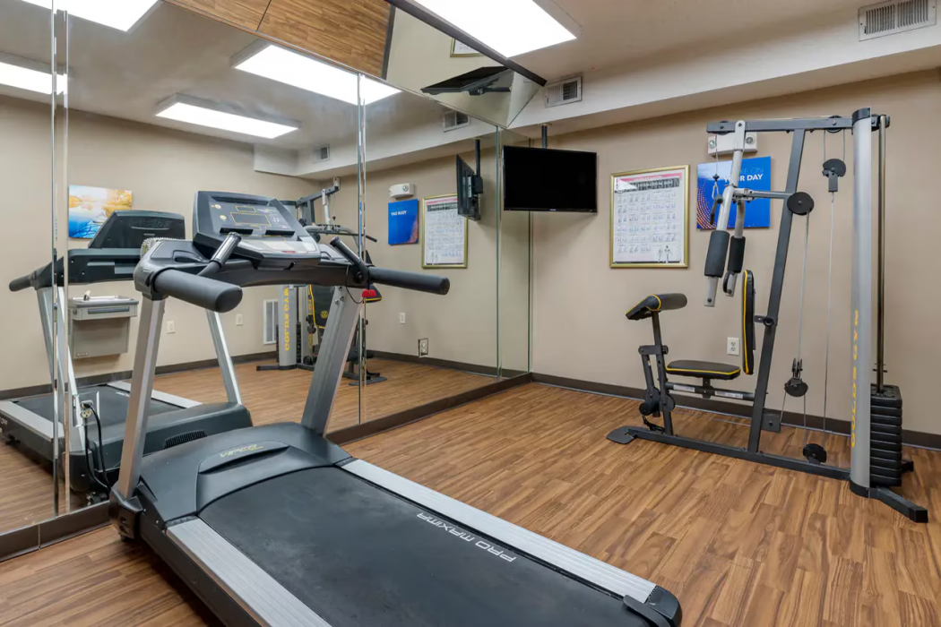 Comfort Inn & Suites Cincinnati Uptown Clifton 23/45