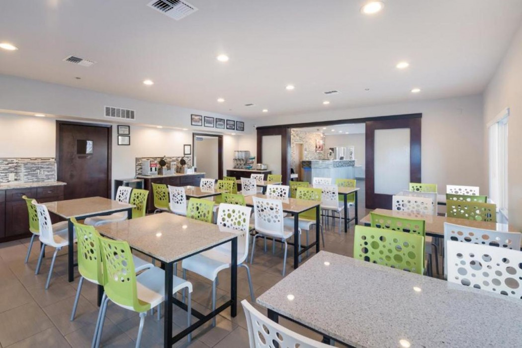 Quality Inn & Suites Kennewick Tri-Cities 15/17