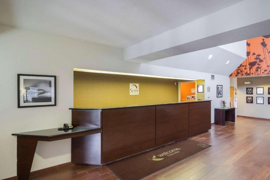 Sleep Inn & Suites Danville IL 4/28