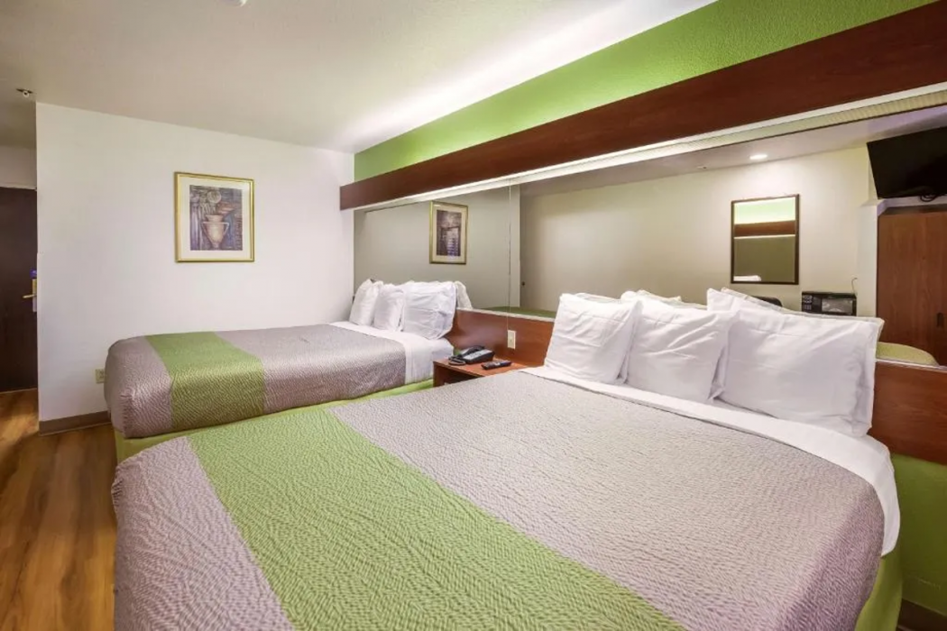 Motel6 Dixon, CA 12/58
