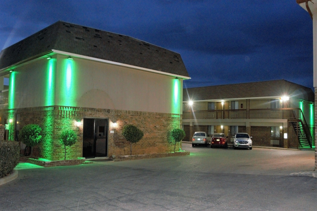 SureStay Plus by Best Western Alamogordo White Sands 1/16