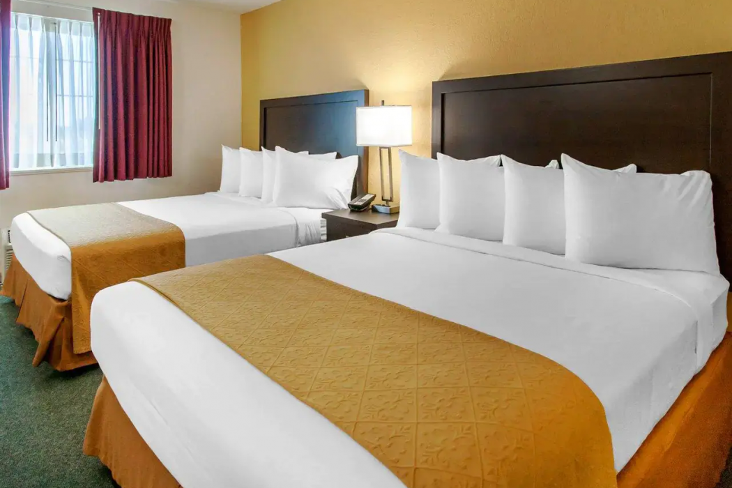 Quality Inn & Suites Springfield - Eugene North 7/25
