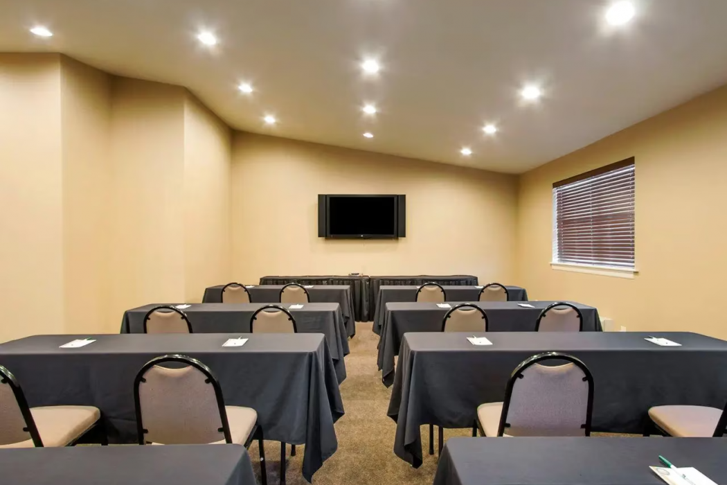 Quality Inn & Suites Springfield - Eugene North 15/25